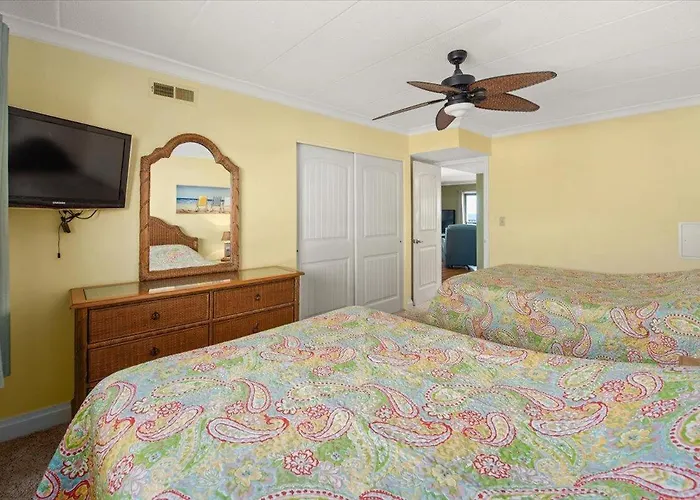 Great Views From Ocean Front 2 Bedroom In Ocean Trail! *