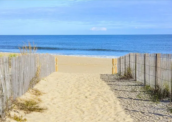 Great Views From Ocean Front 2 Bedroom In Ocean Trail! Holiday home *